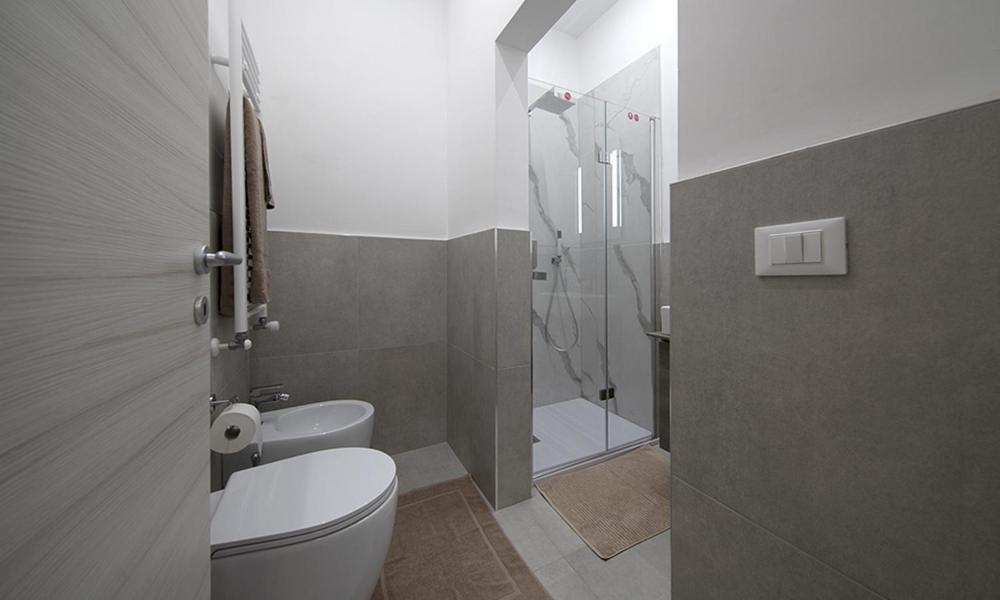 Triumvirato Rooms Bologna Bagian luar foto