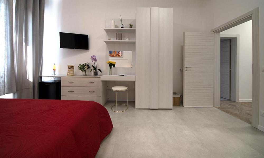Triumvirato Rooms Bologna Bagian luar foto