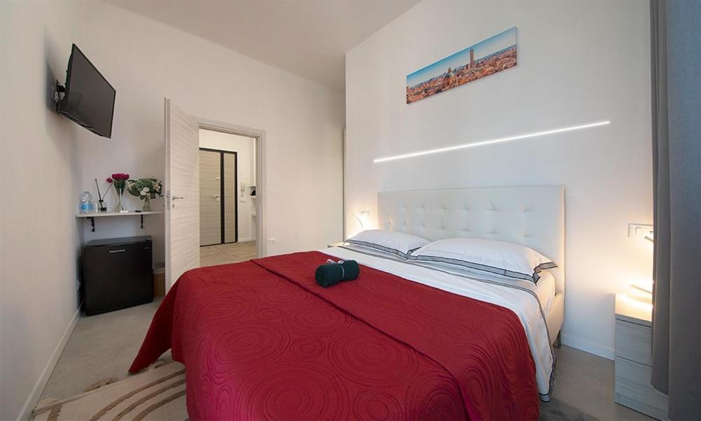 Triumvirato Rooms Bologna Bagian luar foto